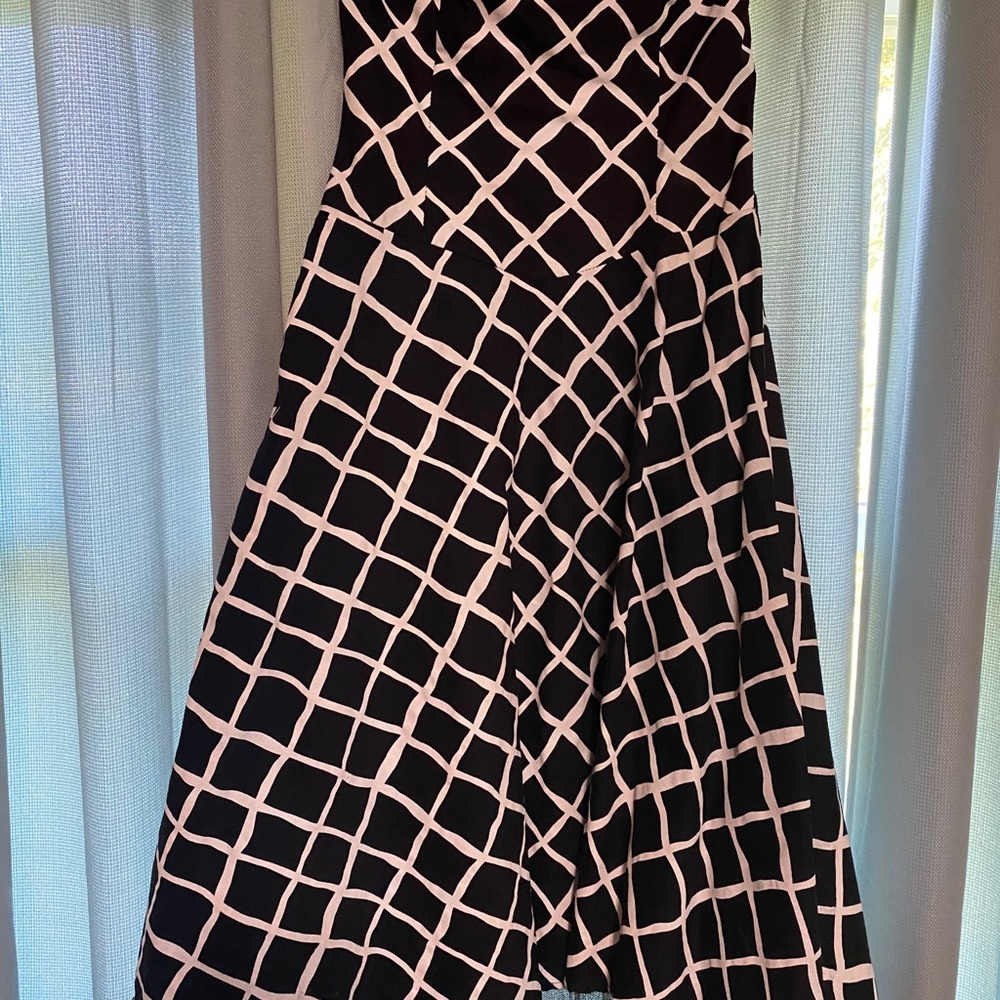 Dress - Picture 2 of 5